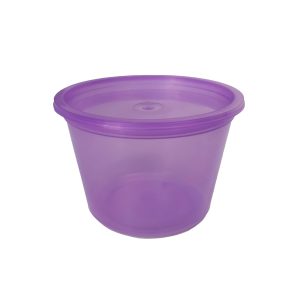 Contenedor de plástico morado con tapa, ideal para almacenamiento y organización.
