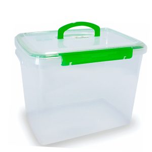 Contenedor de plástico transparente con tapa y asa verde para almacenamiento seguro.