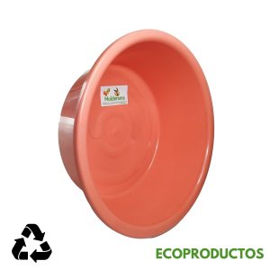 Recipiente de plástico para moldear con logo de Molderama y productos ecológicos.