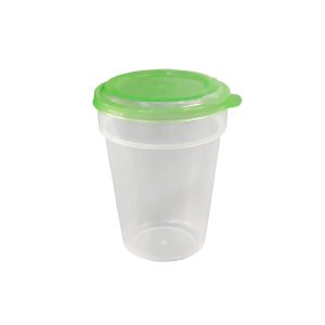 Bote de plastico con tapa verde para almacenamiento de alimentos.
